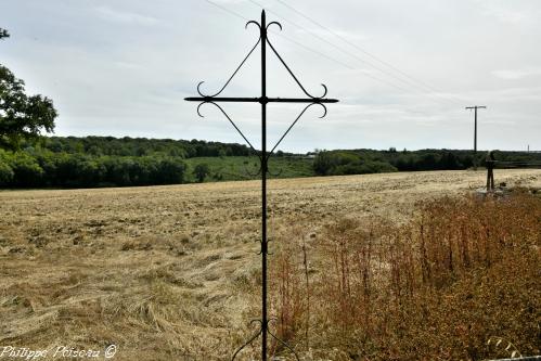 Croix de Bourras la Grange Nièvre Passion