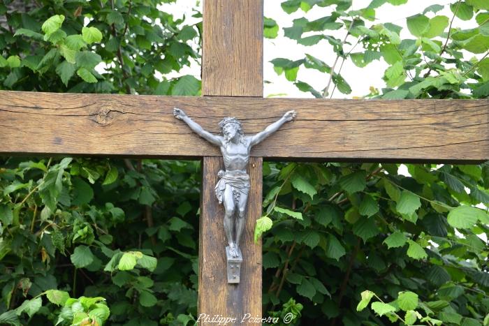 Crucifix de Boux Dessous