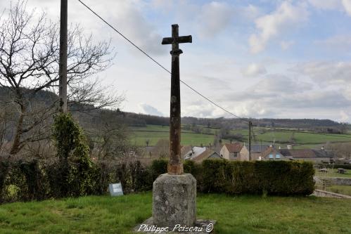 Croix de Chalaux un patrimoine vernaculaire