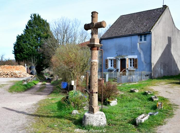 Croix de Champignolle le Bas