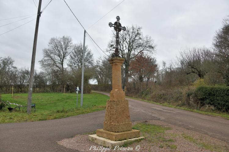 La croix de Charpuis