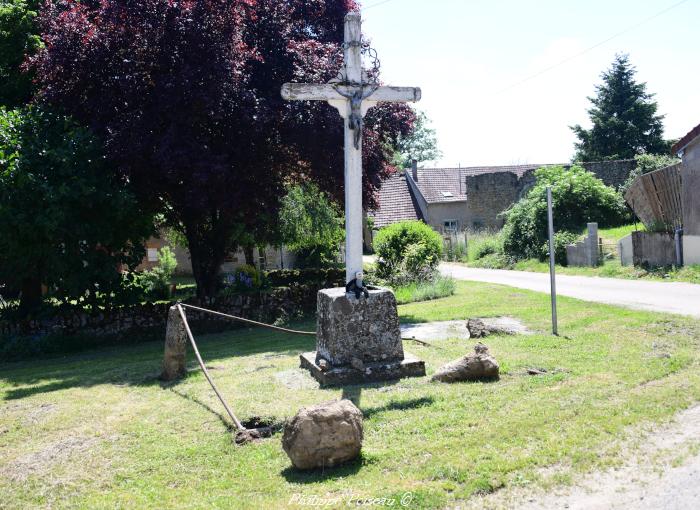 Crucifix de Chasseigne un patrimoine vernaculaire.