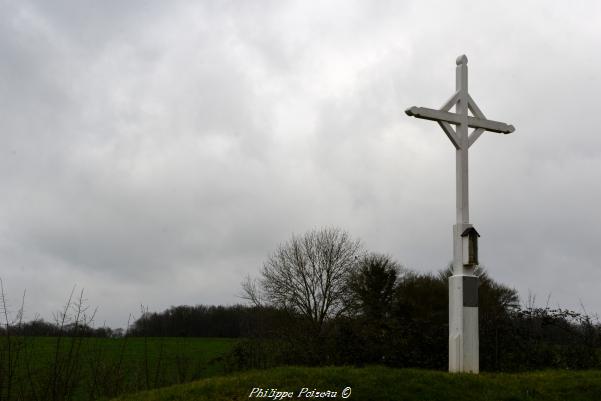 Croix du village de Cherault