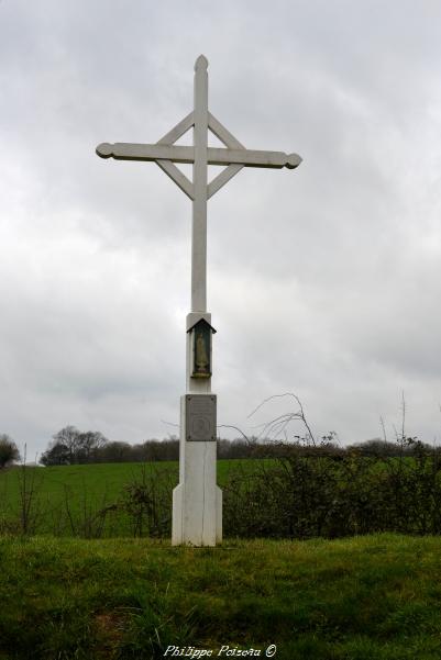 Croix du village de Cherault