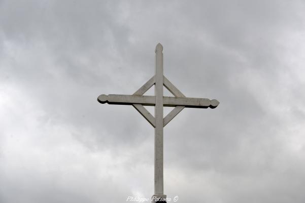 Croix du village de Cherault