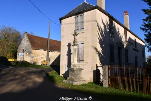 Croix de Cuncy Les Varzy