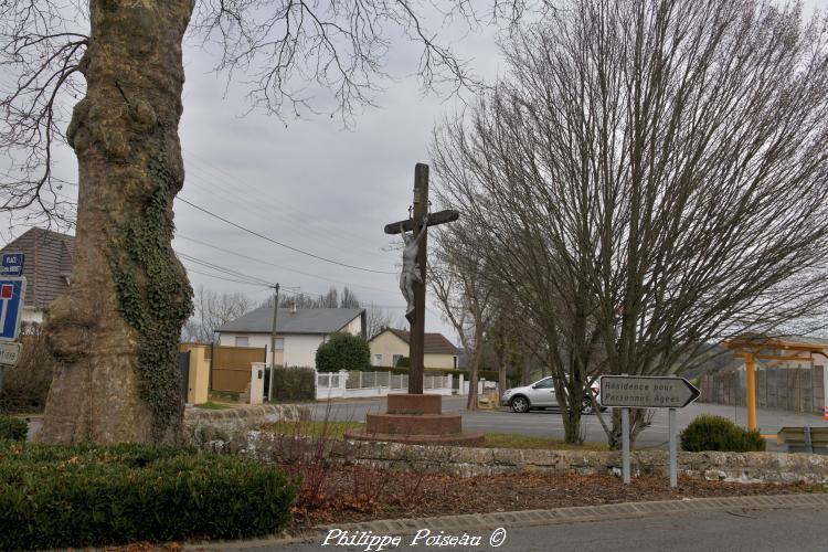 Crucifix monumental d'Imphy