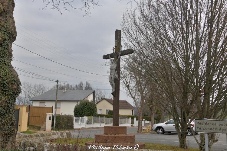 Crucifix monumental d'Imphy