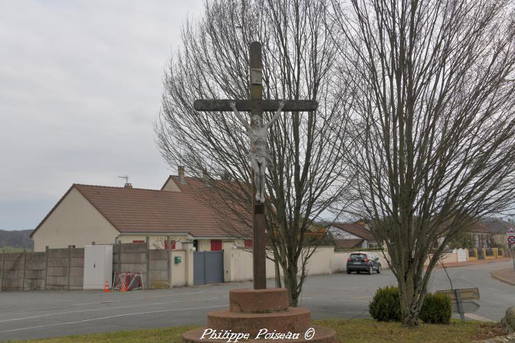 Crucifix monumental d'Imphy