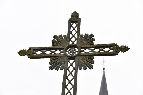 Croix Monumentale de Isenay