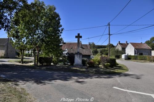 Croix de Jussy un patrimoine vernaculaire de Ciez