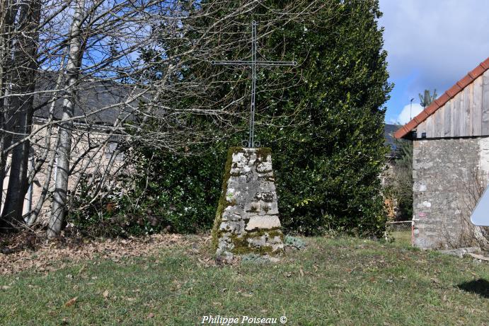 Croix de L'Huy Bouche 