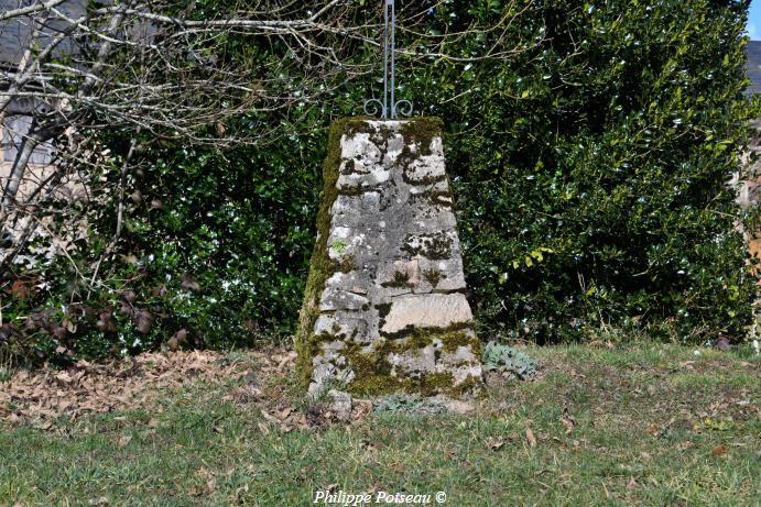 Croix de L'Huy Bouche 