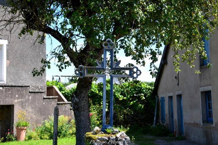Croix du hameau Le Chariot 