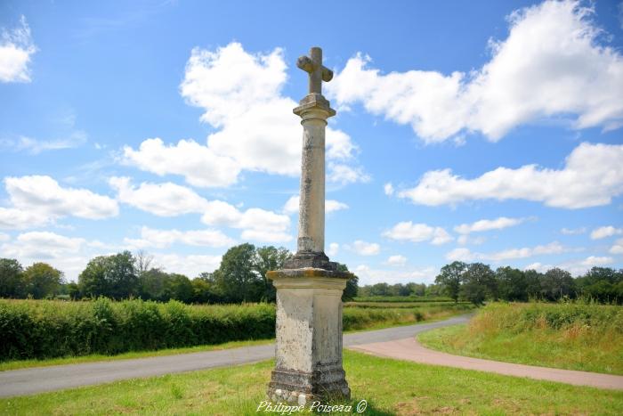 Croix de « Les Places » un beau patrimoine.