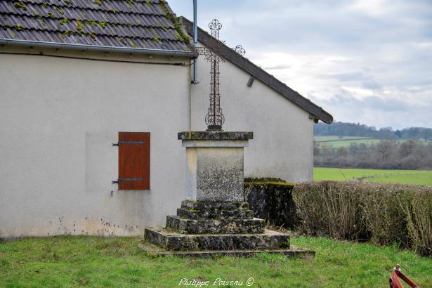 Croix de Mougny un patrimoine vernaculaire