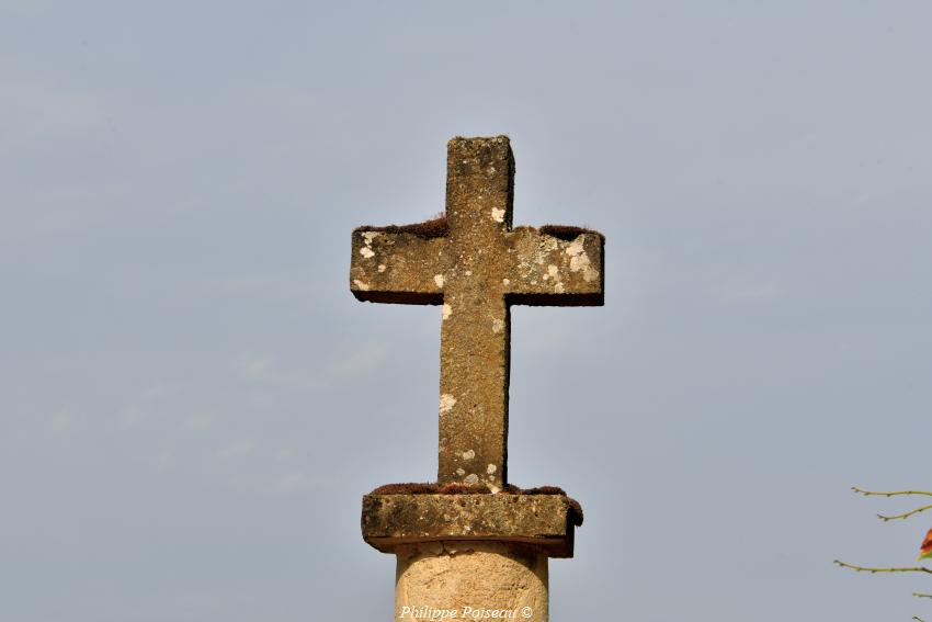 croix de Mouron sur Yonne