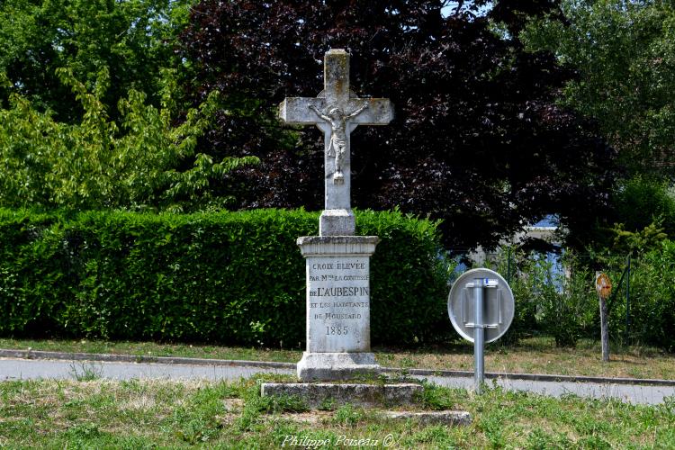 Crucifix de Moussard un beau patrimoine