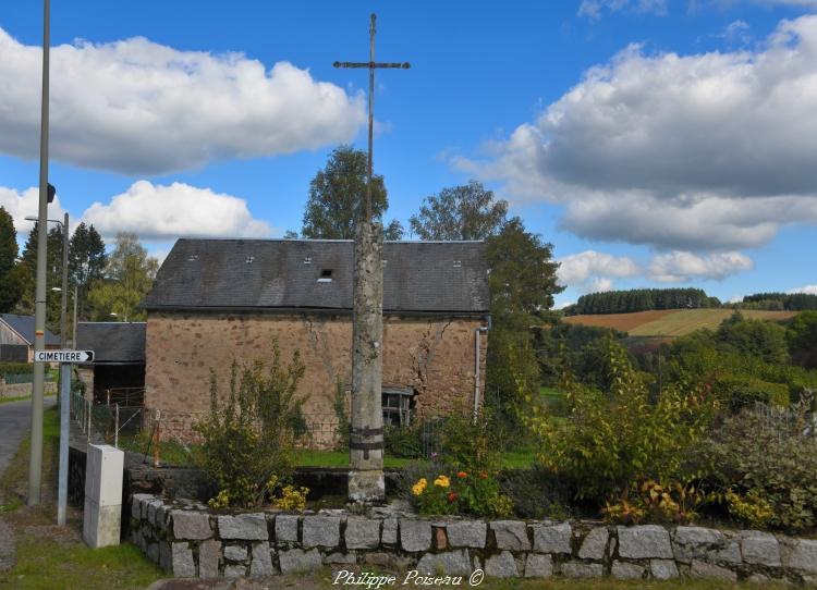 Croix de carrefour de Moux un patrimoine