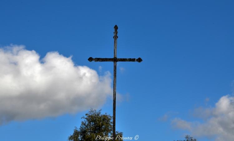 Croix de carrefour de Moux un patrimoine