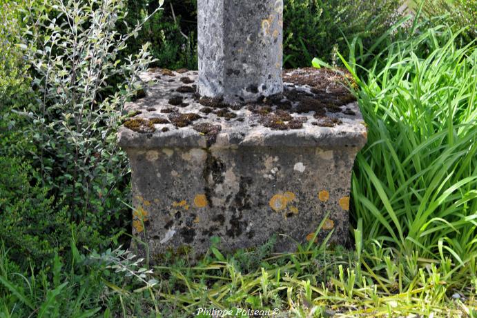Croix de Neuffontaines
