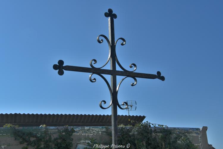 Croix de Précy Lantilly