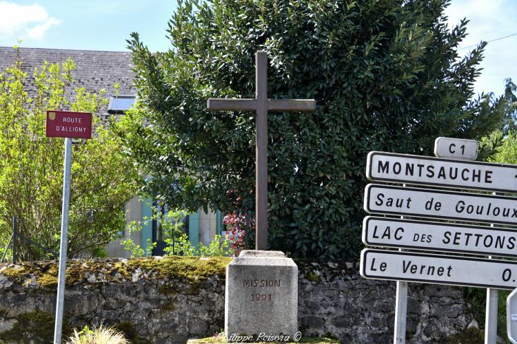 Croix de mission de Saint-Brisson un patrimoine