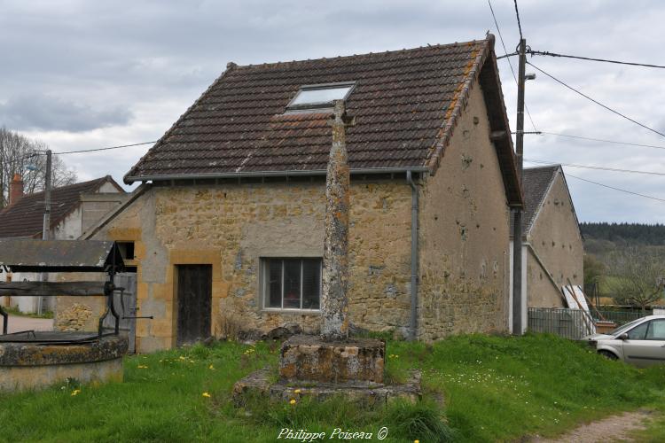 Croix de Saint-Péraville un patrimoine