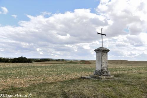 Croix de Saint Quentin sur Nohain Nièvre Passion