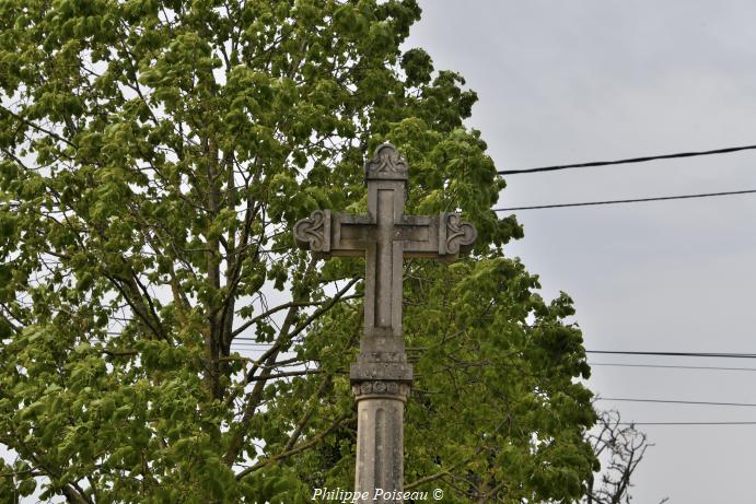 Croix de carrefour de "Vignes le Haut"