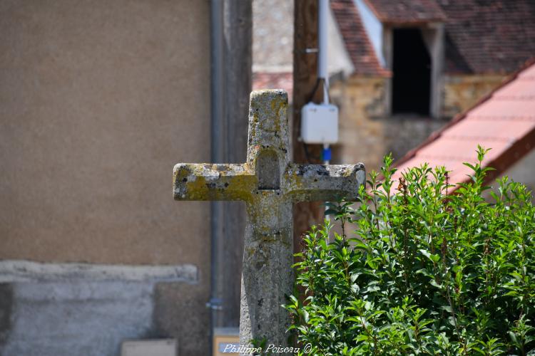 La croix de Villaine