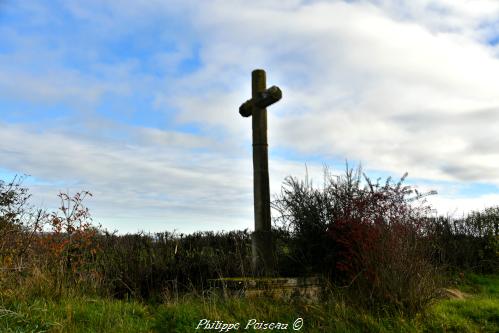 Croix de carrefour de Corvol d'Embernard