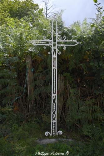 Croix de carrefour de Fâchin Nièvre Passion