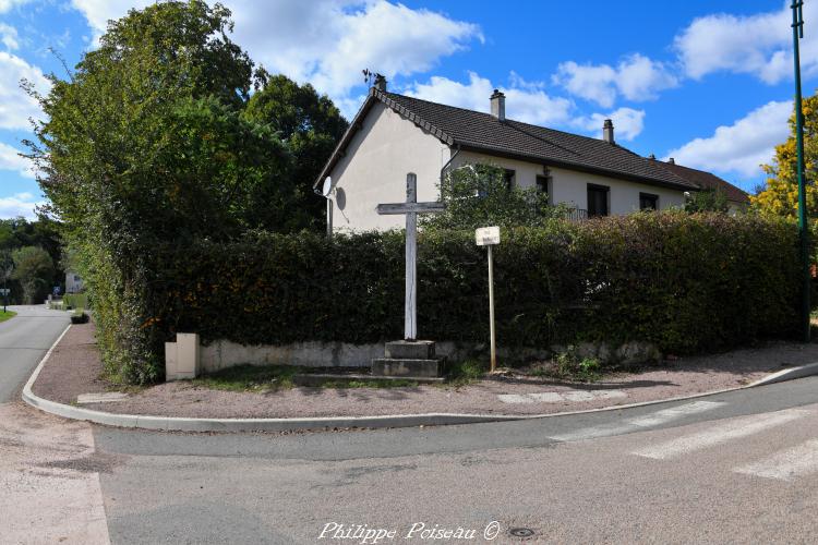 La croix de la Fermeté un patrimoine