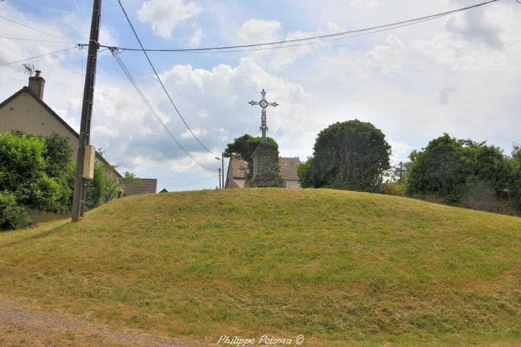 Croix de Le-Petit-Davion un patrimoine