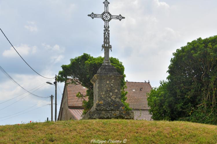 Croix de Le-Petit-Davion