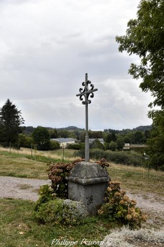 Croix de mission d’Ouroux en Morvan un patrimoine