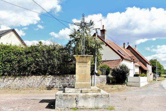 Croix de mission de Le Mousseau