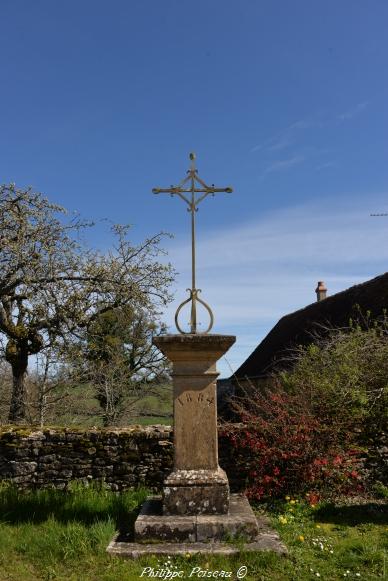 Croix de Saint-Benin-des-Bois un patrimoine vernaculaire