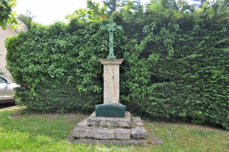 Croix des Gravières de Pougues-les-Eaux un patrimoine