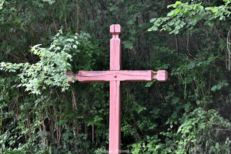 Croix du carrefour de Cuncy-lès-Varzy