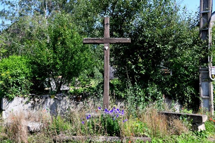 Croix du carrefour de Millay