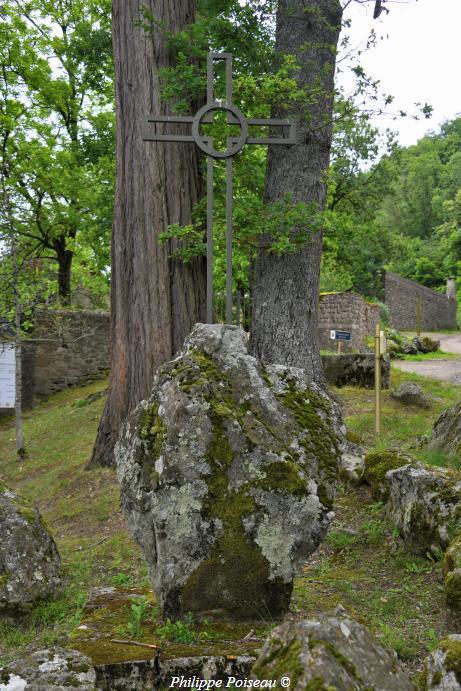 Croix du château de Bazoches