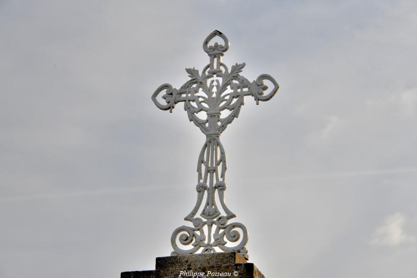 croix du cimetière de Mouron sur Yonne