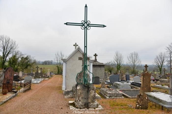 Croix du cimetière de Crux la Ville