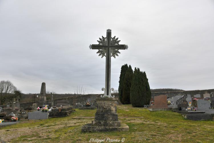 Croix du cimetière d'Oudan