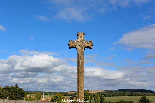 Croix du cimetière de Balleray
