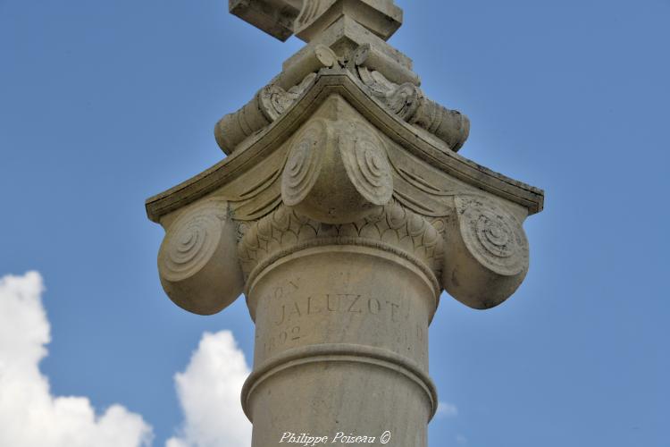 Croix du cimetière de Breugnon