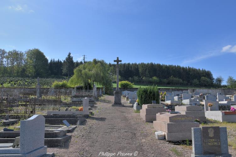 Croix du cimetière de Dun-les-Places