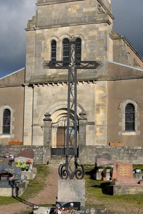La croix du Cimetière de Lormes